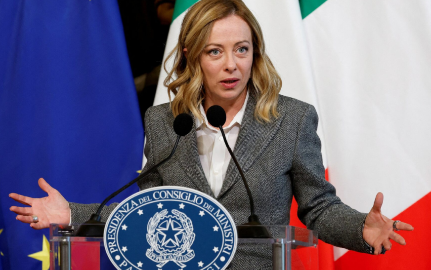 Italy debt market outlook and government bond risk in Europe