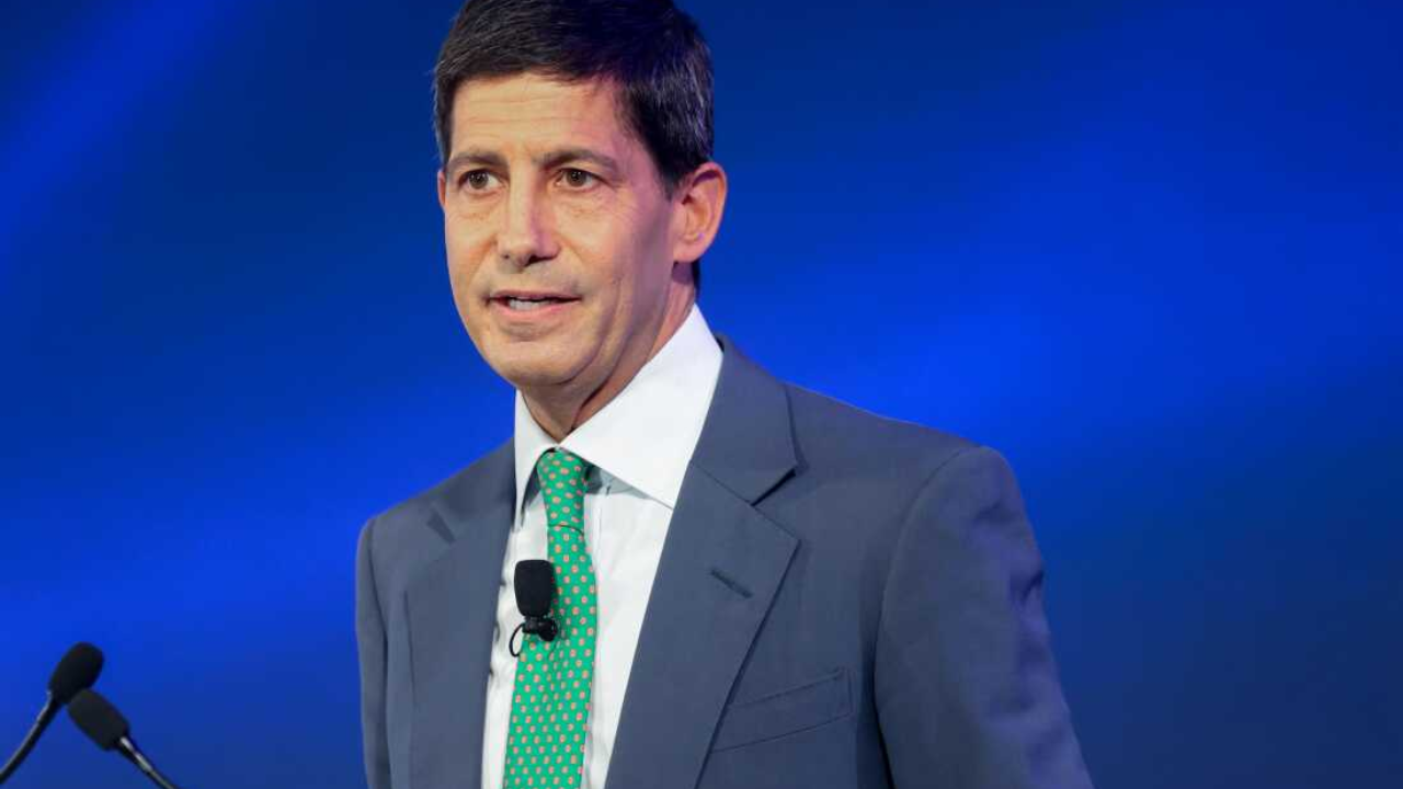 Market Outlook Shifts as Warsh Fed Era Nears