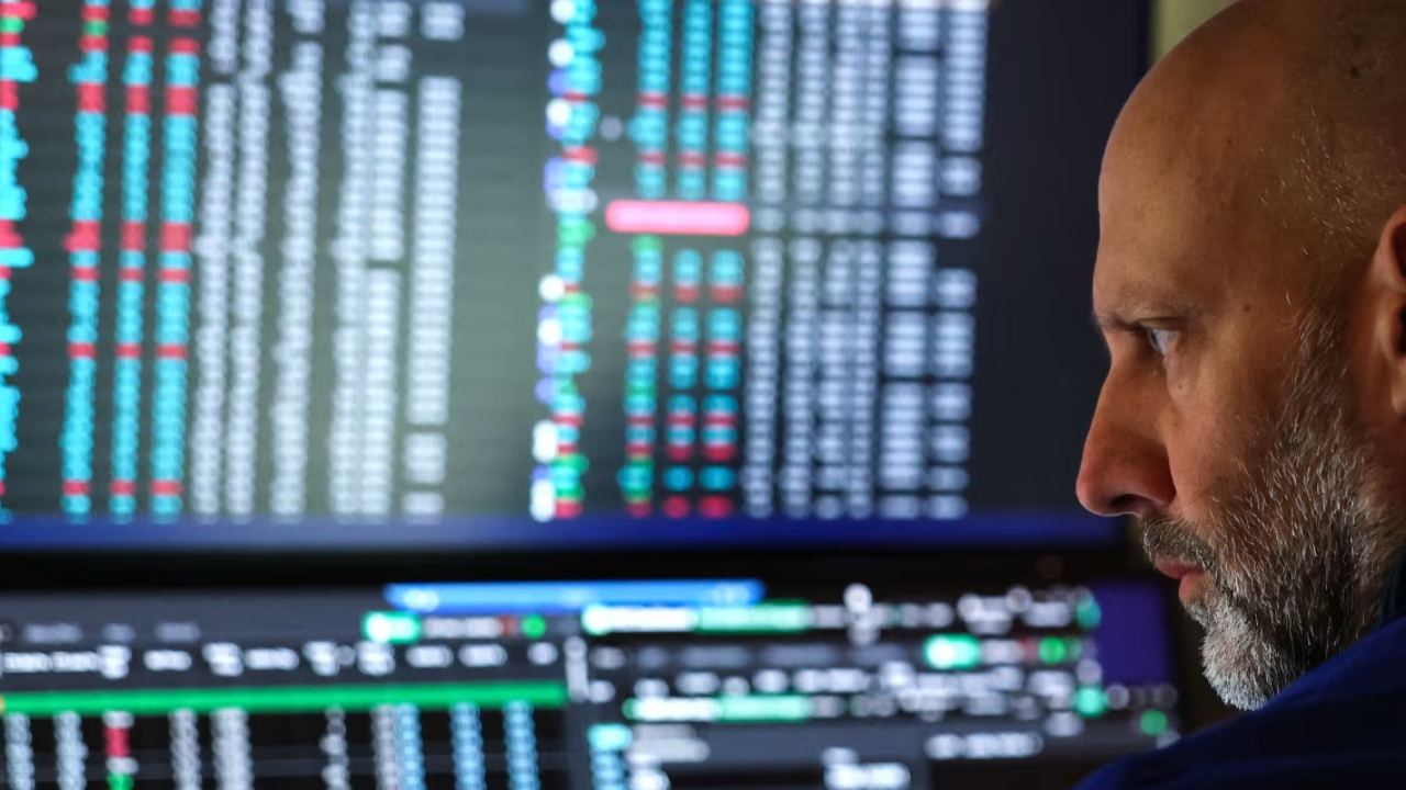 Stocks fall and oil jumps as doubts grow over Iran peace talks