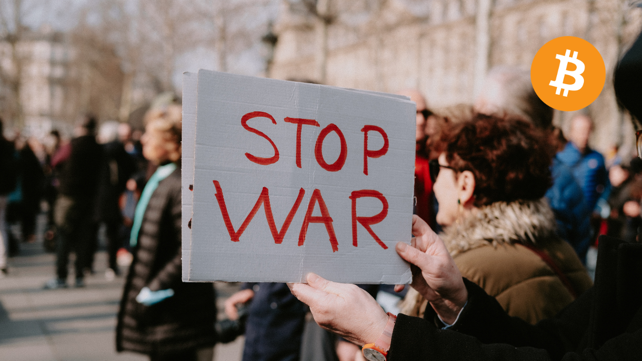 Bitcoin Price Analysis: War Hedge Debate Grows as BTC Outperforms Gold