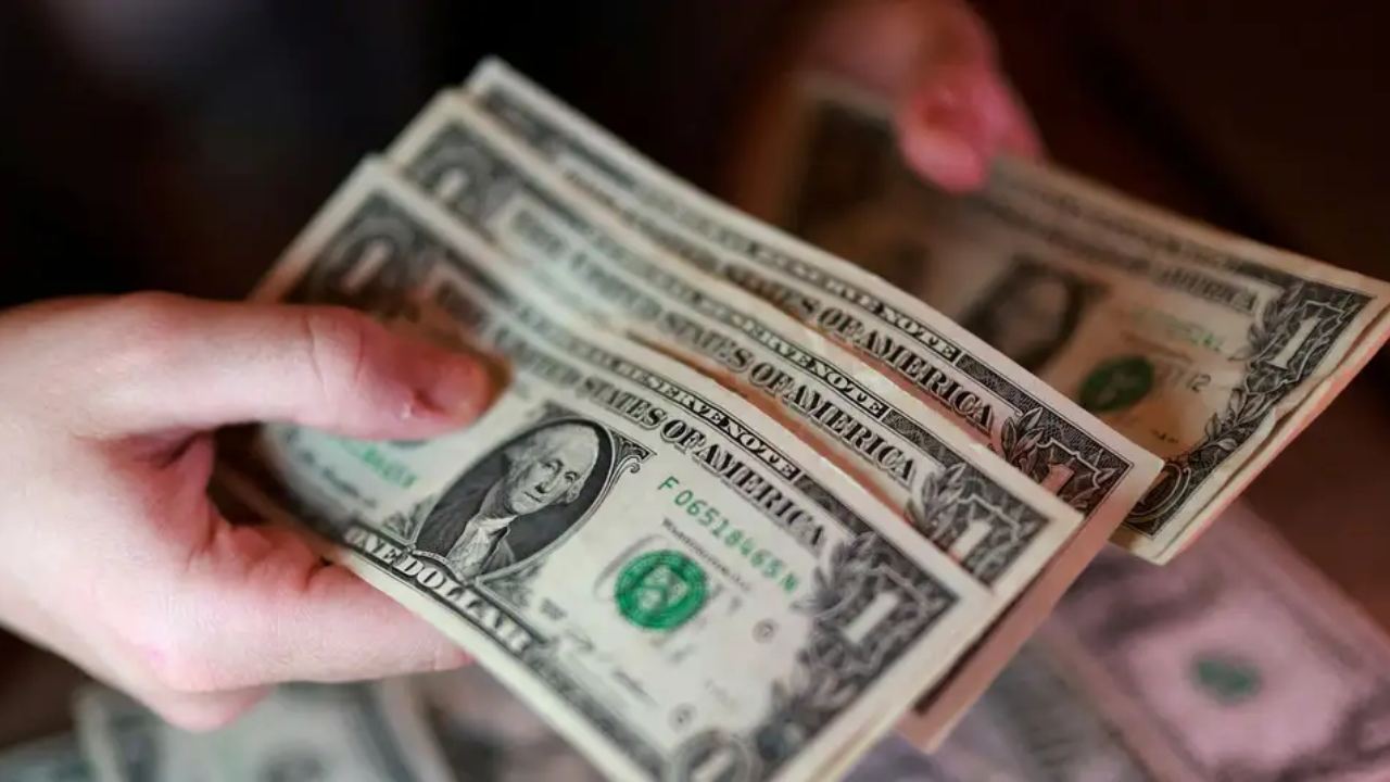 Dollar Forecast: Ceasefire Reports Weigh on DXY as Risk Sentiment Improves